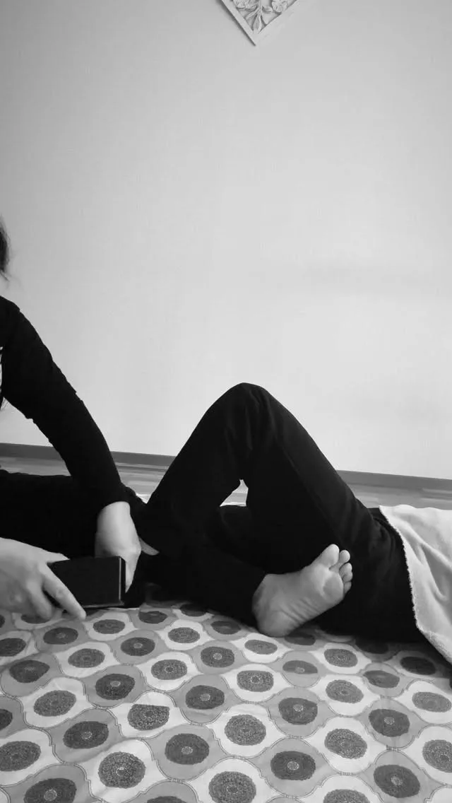 以前一緒に働いていたセラピストの友人が、私の技術向上のために...